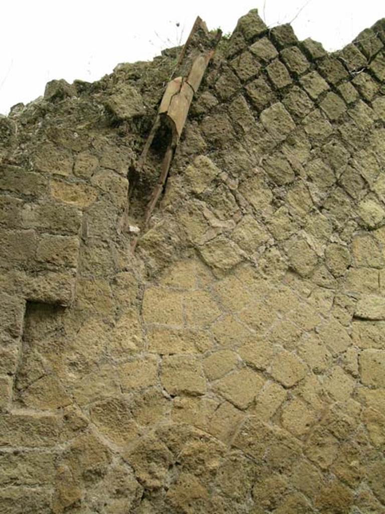 Ins Or II, 2, Herculaneum. December 2004. North wall. Photo courtesy of Nicolas Monteix.